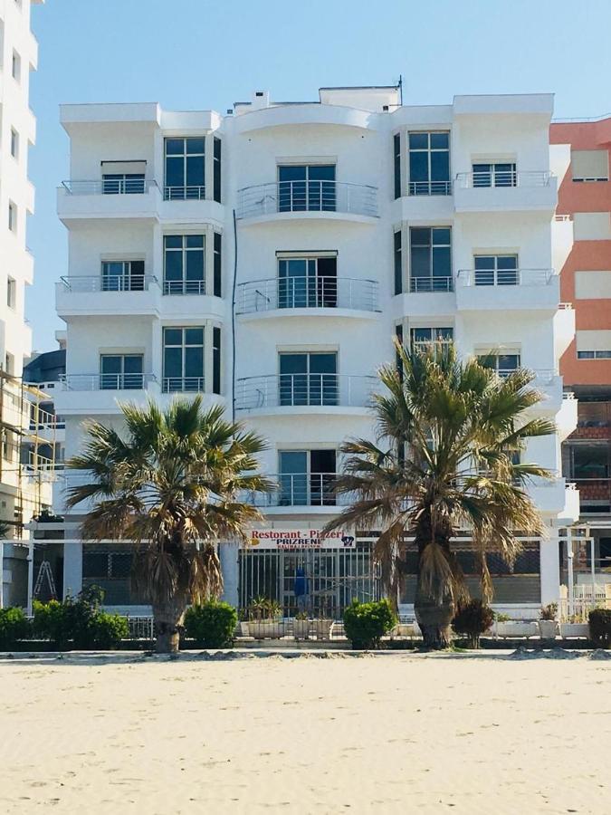 Wave Beachfront Apartments Durres Bagian luar foto